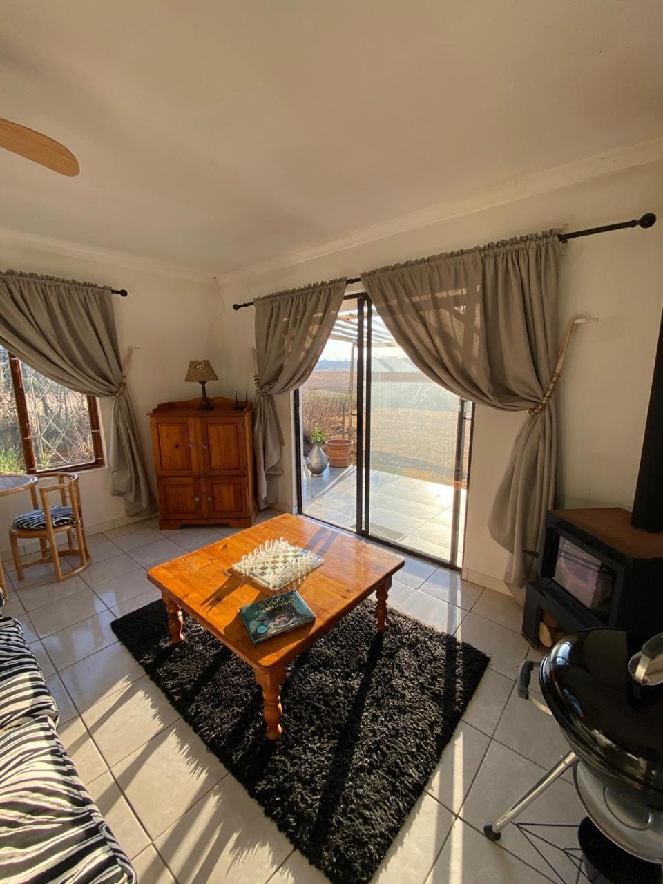 Sani Pass View Cottage Himeville Bagian luar foto